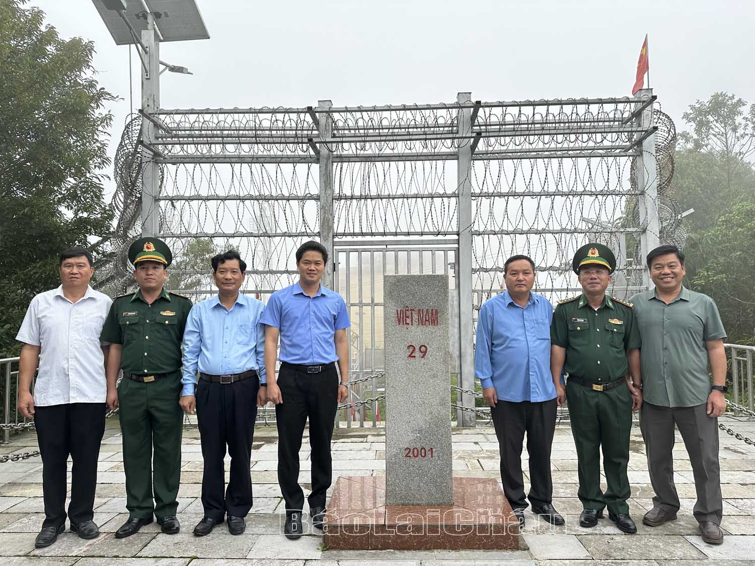 thăm mốc 29